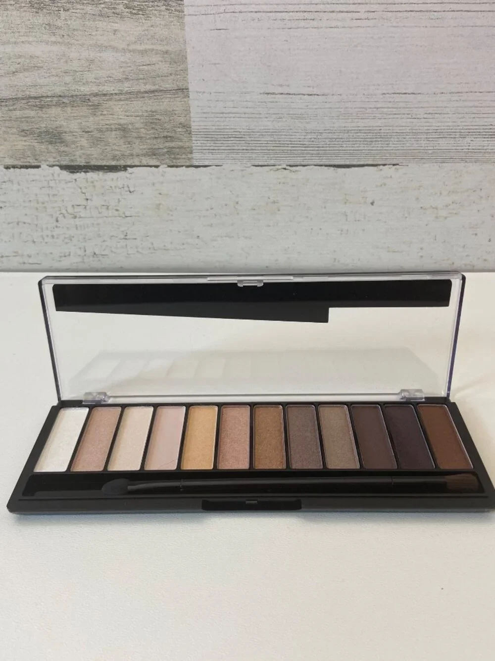 Rimmel London Magnif’Eyes Eyeshadow Palette 002 Blush Edition – NEW